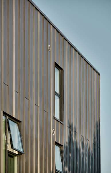 Spændende tagkonstruktion beklædt med DS Nordic Klikfals, Udsigten - Vester Ringvej 45, 8600 Silkeborg